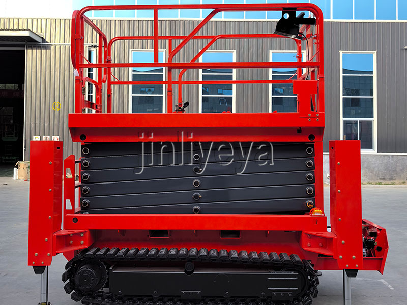广州履带自行式升降平台